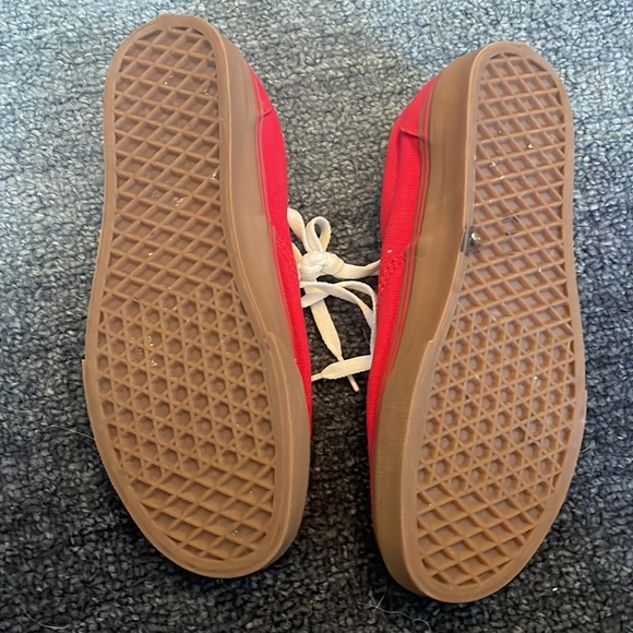 Vans size 9.0 W (7.5 Men’s) red with brown gum soles - Picture 3 of 3